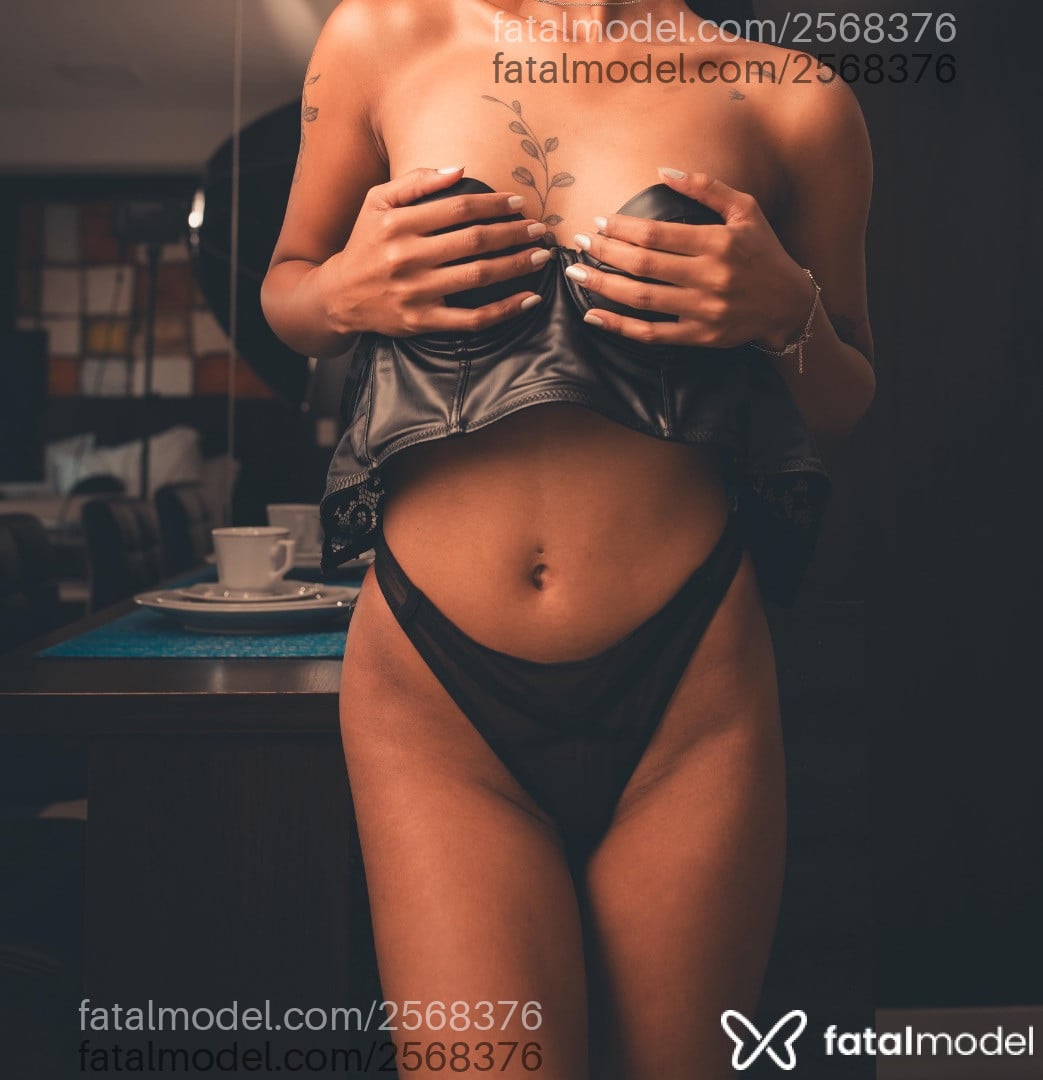 Acompanhante mulher morena (o) de olhos castanhos em São José do Rio Preto Acompanhante mulher morena (o) de olhos castanhos em São José do Rio Preto - Naomi