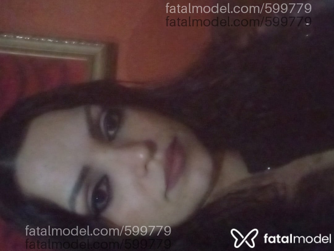 Acompanhante mulher com cabelo castanho de olhos castanhos em Chapadão do Céu Acompanhante mulher com cabelo castanho de olhos castanhos em Chapadão do Céu - Deisi