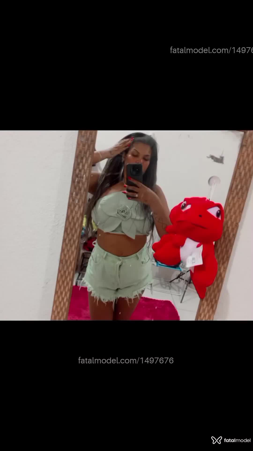Acompanhante mulher morena (o) de olhos mel - Karen