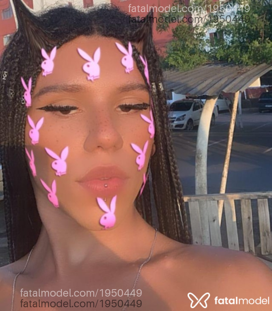 Acompanhante mulher trans com cabelo castanho de olhos castanhos em Campinas Acompanhante mulher trans com cabelo castanho de olhos castanhos em Campinas - Melu