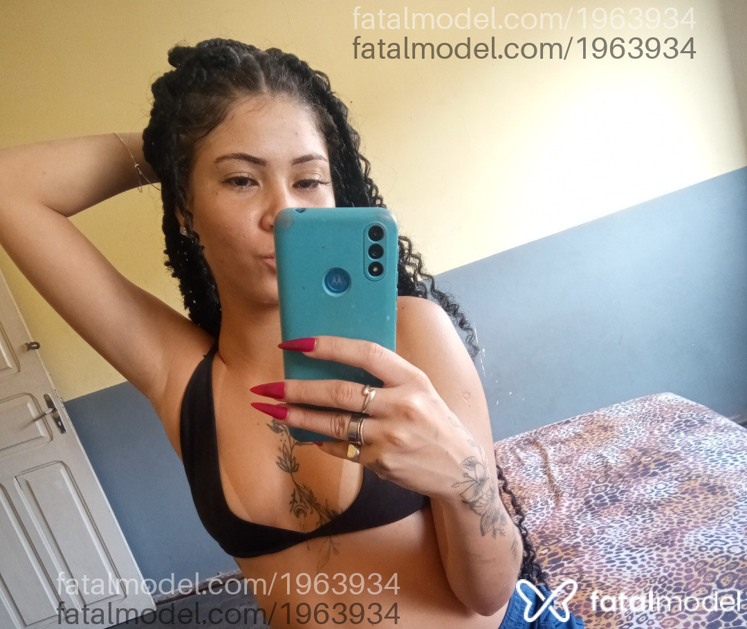 Acompanhante mulher morena (o) de olhos mel - Isabella Afrodite