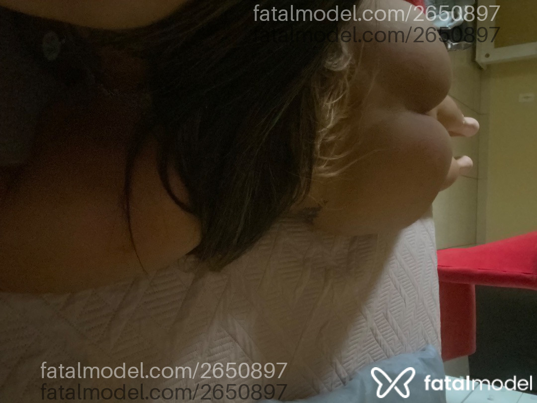 Acompanhante mulher morena (o) de olhos mel em Rio de Janeiro - Angel