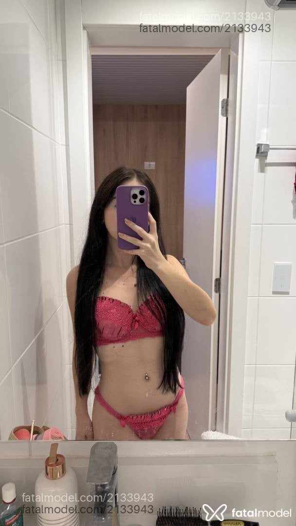 Acompanhante mulher com cabelo castanho de olhos castanhos em São Paulo - Mel