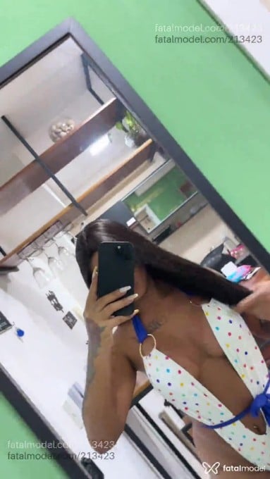 Acompanhante travesti morena (o) de olhos castanhos em Pelotas - Natália