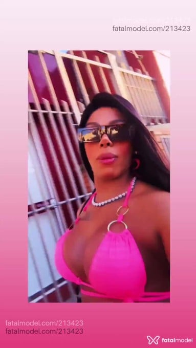Acompanhante travesti morena (o) de olhos castanhos em Pelotas - Natália