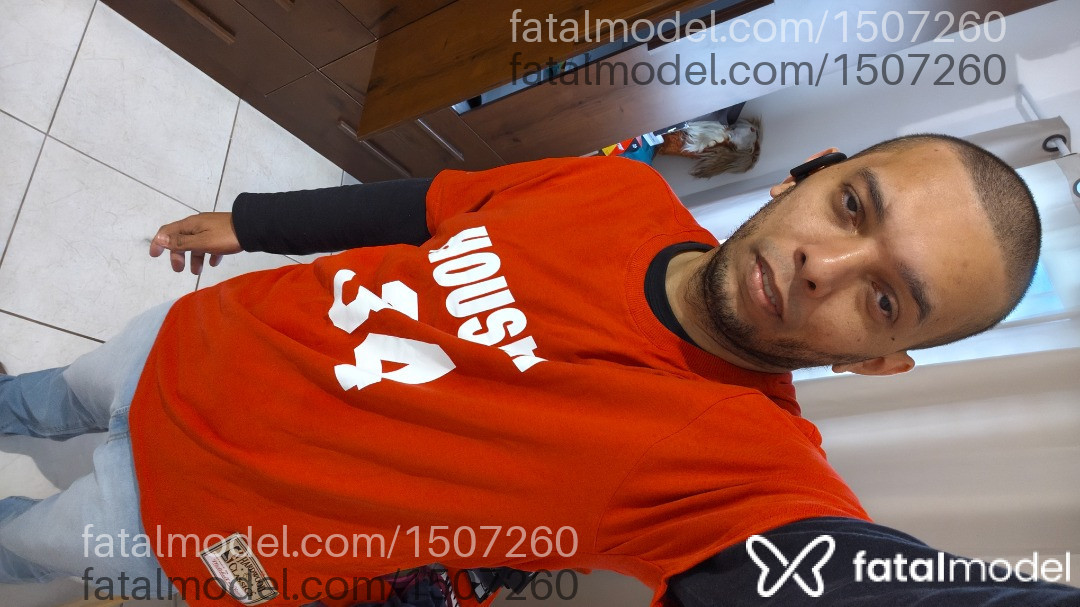 Acompanhante homem com cabelo castanho de olhos castanhos em São Paulo - Will