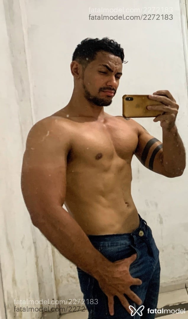 Acompanhante homem morena (o) de olhos castanhos em Juazeiro do Norte Acompanhante homem morena (o) de olhos castanhos em Juazeiro do Norte - Everton