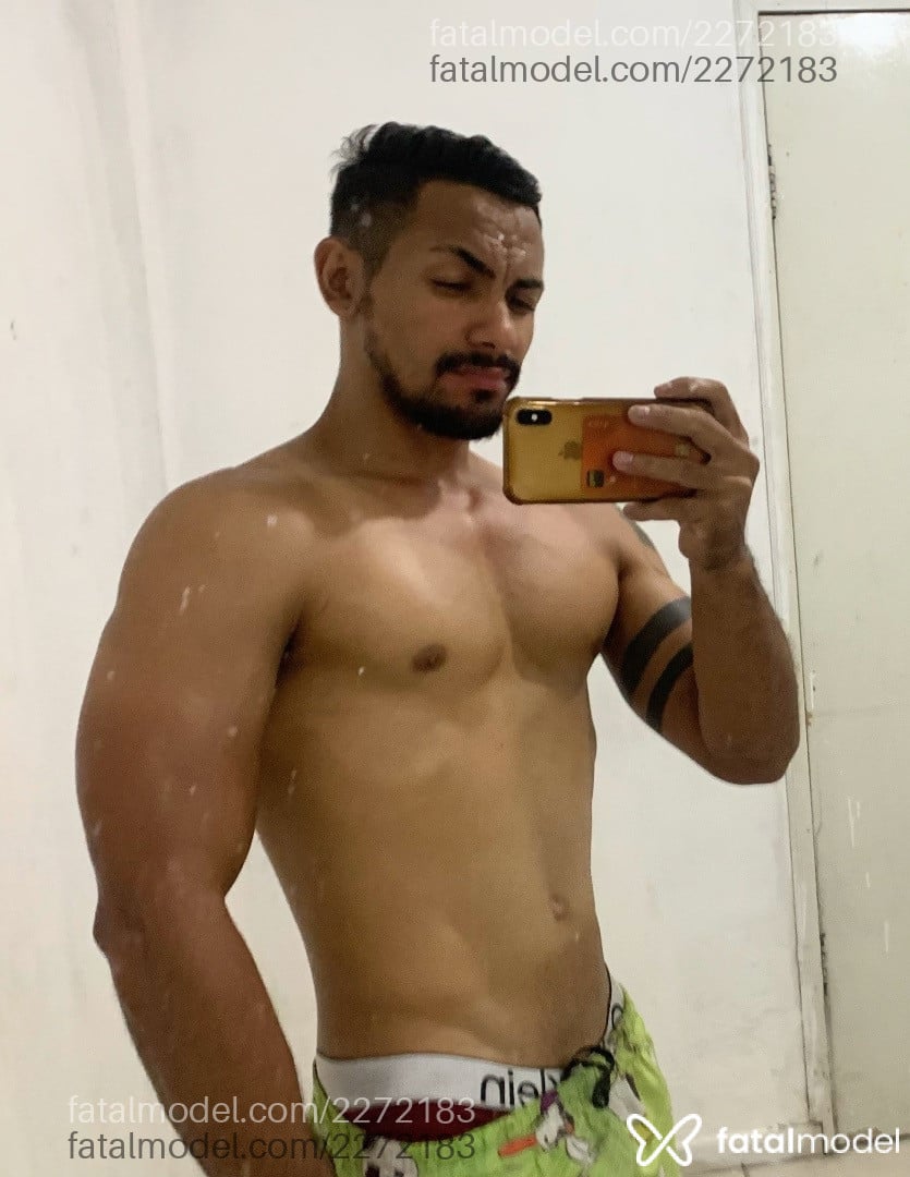 Acompanhante homem morena (o) de olhos castanhos em Juazeiro do Norte Acompanhante homem morena (o) de olhos castanhos em Juazeiro do Norte - Everton