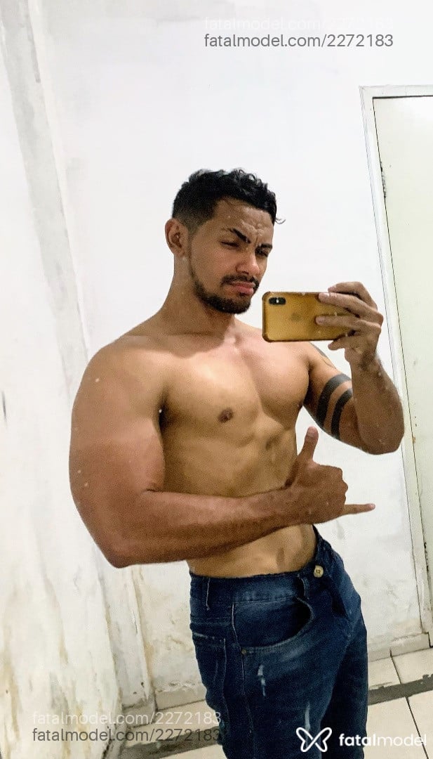 Acompanhante homem morena (o) de olhos castanhos em Juazeiro do Norte Acompanhante homem morena (o) de olhos castanhos em Juazeiro do Norte - Everton