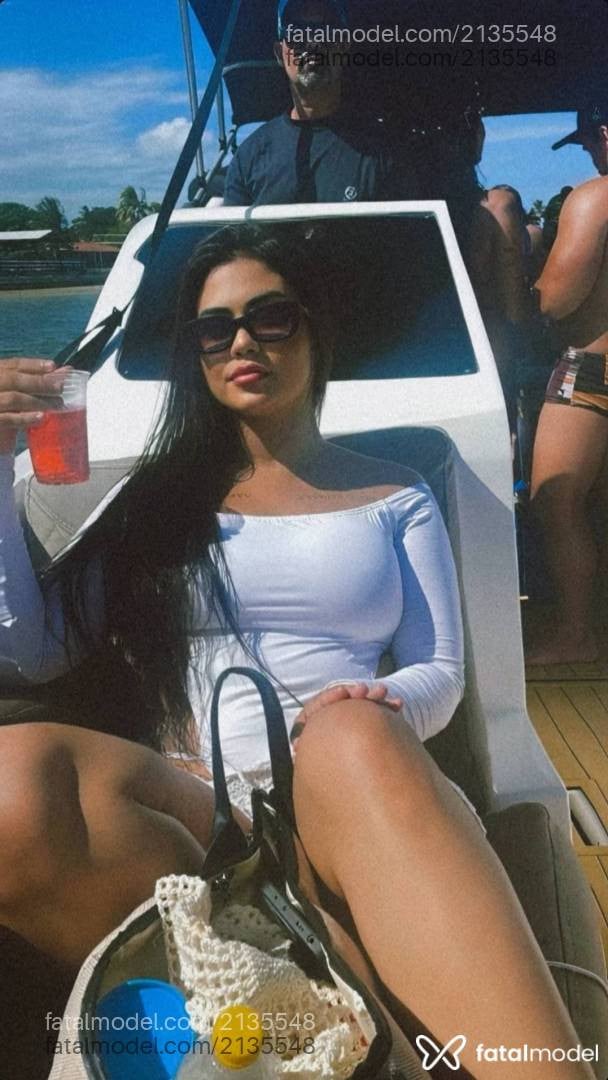 Acompanhante mulher morena (o) de olhos pretos em Maceió Acompanhante mulher morena (o) de olhos pretos em Maceió - Sabrina Moura