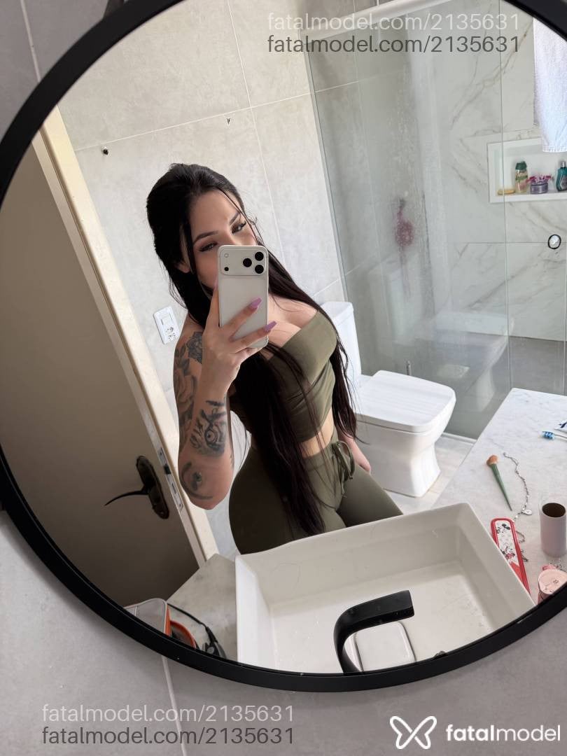 Acompanhante mulher ruiva (o) de olhos verdes - Larissa Nunes