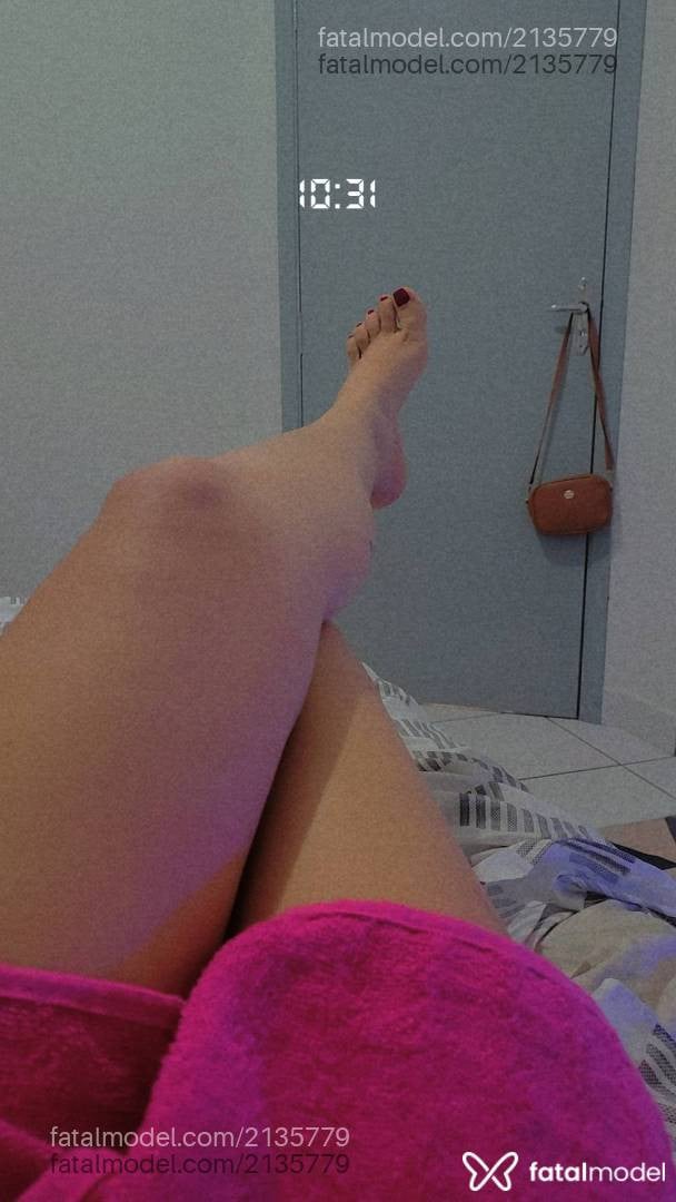 Acompanhante mulher loira (o) de olhos castanhos - Gaby Sanches