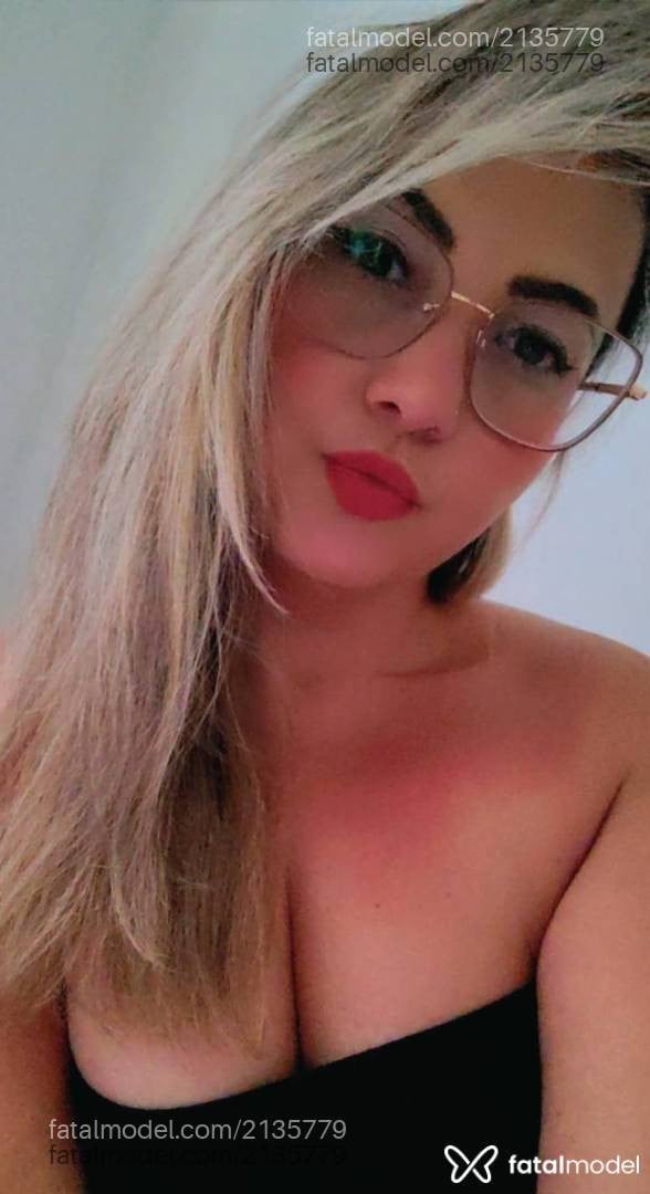 Acompanhante mulher loira (o) de olhos castanhos - Gaby Sanches