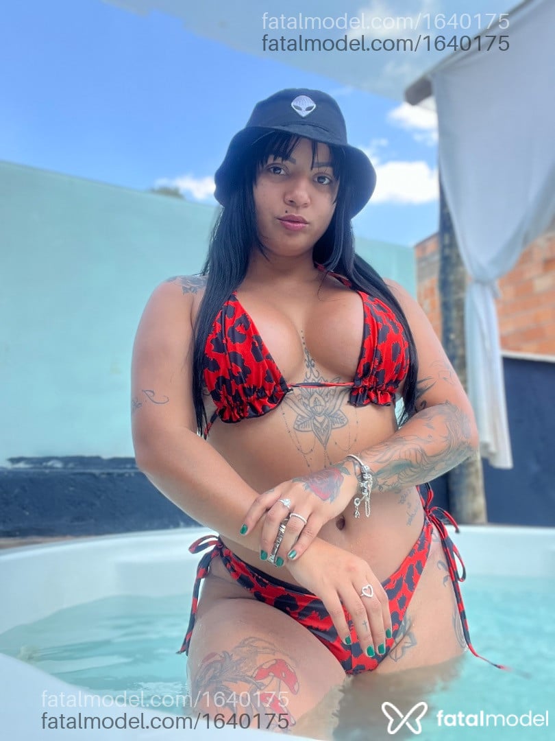 Acompanhante mulher morena (o) de olhos pretos em Carmo do Paranaíba - Lorena