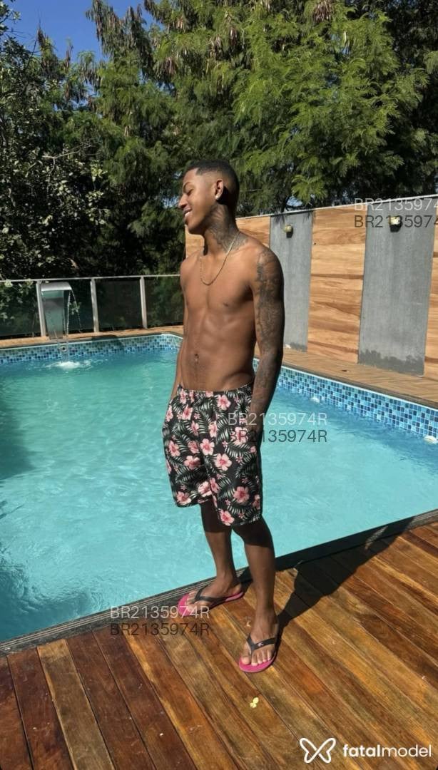 Acompanhante homem morena (o) de olhos castanhos em Belo Horizonte - Pedro Henrique