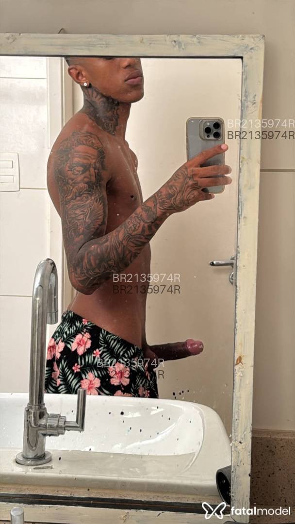 Acompanhante homem morena (o) de olhos castanhos em Belo Horizonte - Pedro Henrique