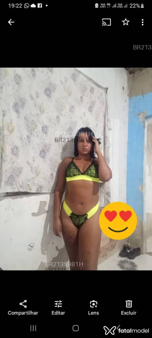 Acompanhante mulher morena (o) de olhos castanhos em Virtual Acompanhante mulher morena (o) de olhos castanhos em Virtual - Jojosilva
