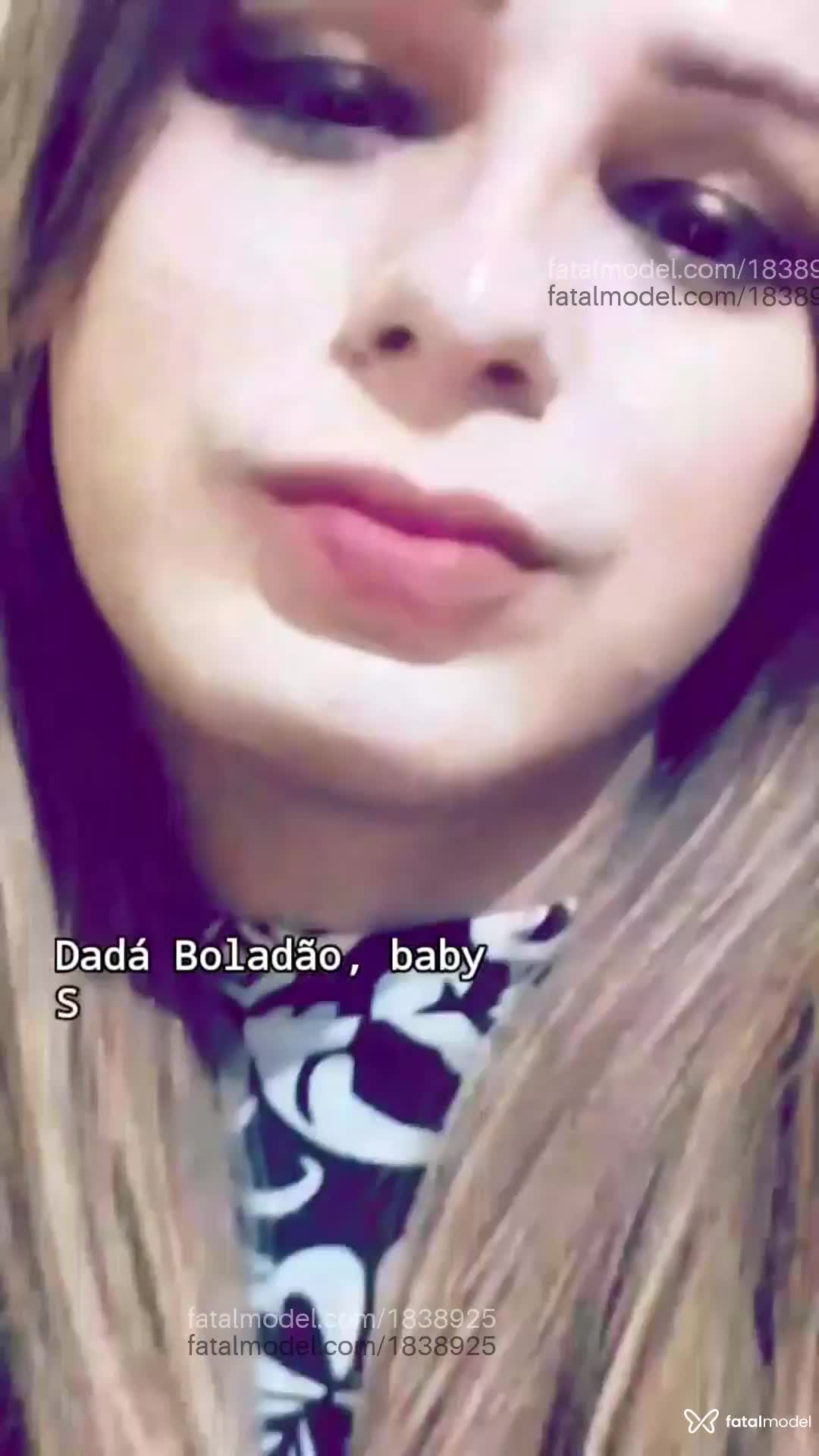 Acompanhante não-binário loira (o) de olhos castanhos em Vilhena - Natalia Vilhena