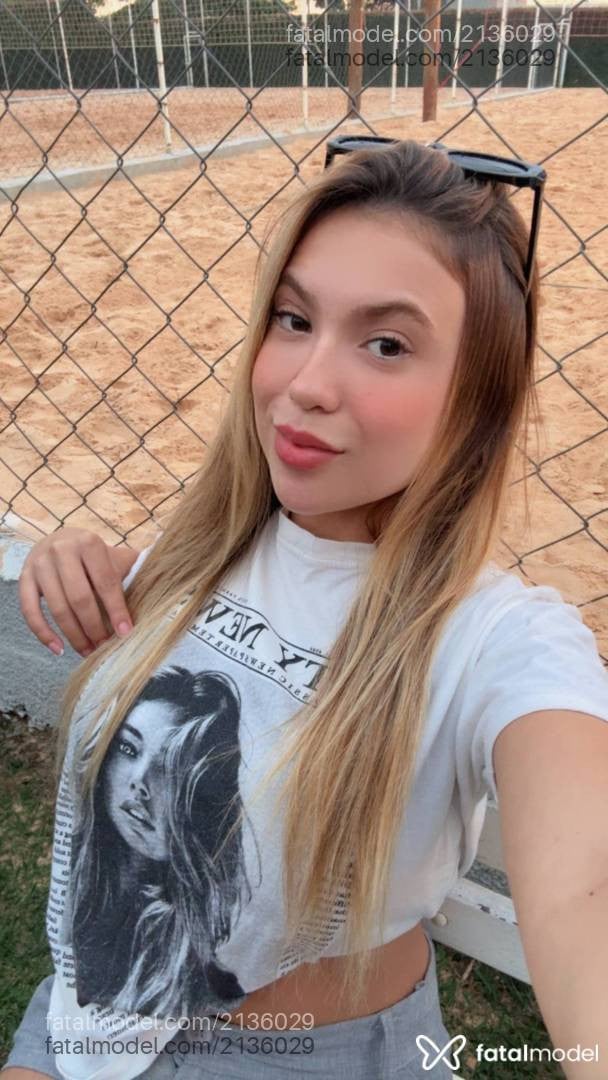 Acompanhante mulher loira (o) de olhos mel em Franca - Jennifer