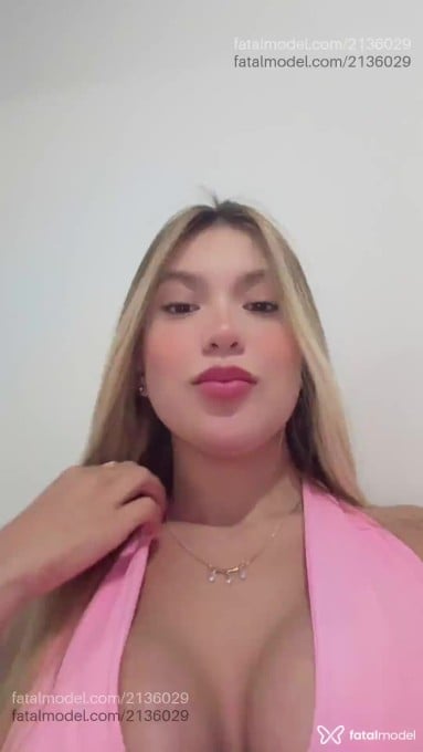 Acompanhante mulher loira (o) de olhos mel em Franca - Jennifer