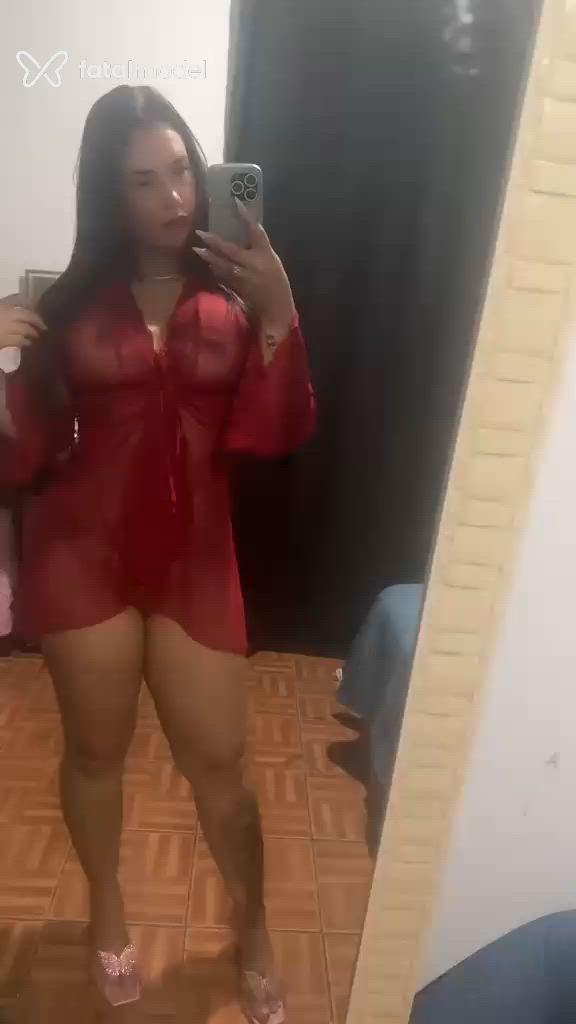 Acompanhante mulher com cabelo castanho de olhos pretos - Lara Acompanhante mulher com cabelo castanho de olhos pretos - Lara