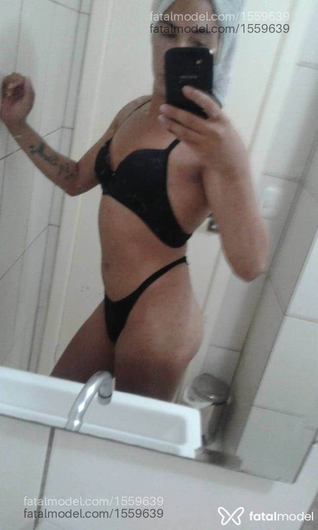 Acompanhante travesti morena (o) de olhos castanhos em Passo Fundo - Dyeli lunelli