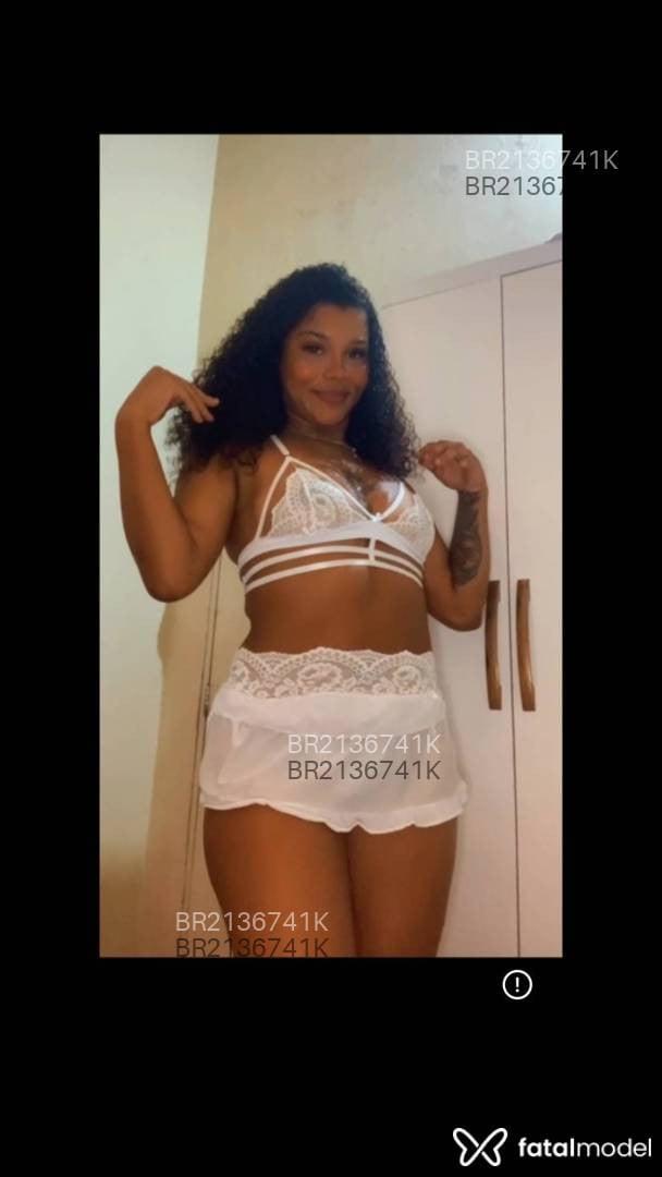 Acompanhante mulher com cabelo castanho de olhos castanhos em Fortaleza - Jennifer