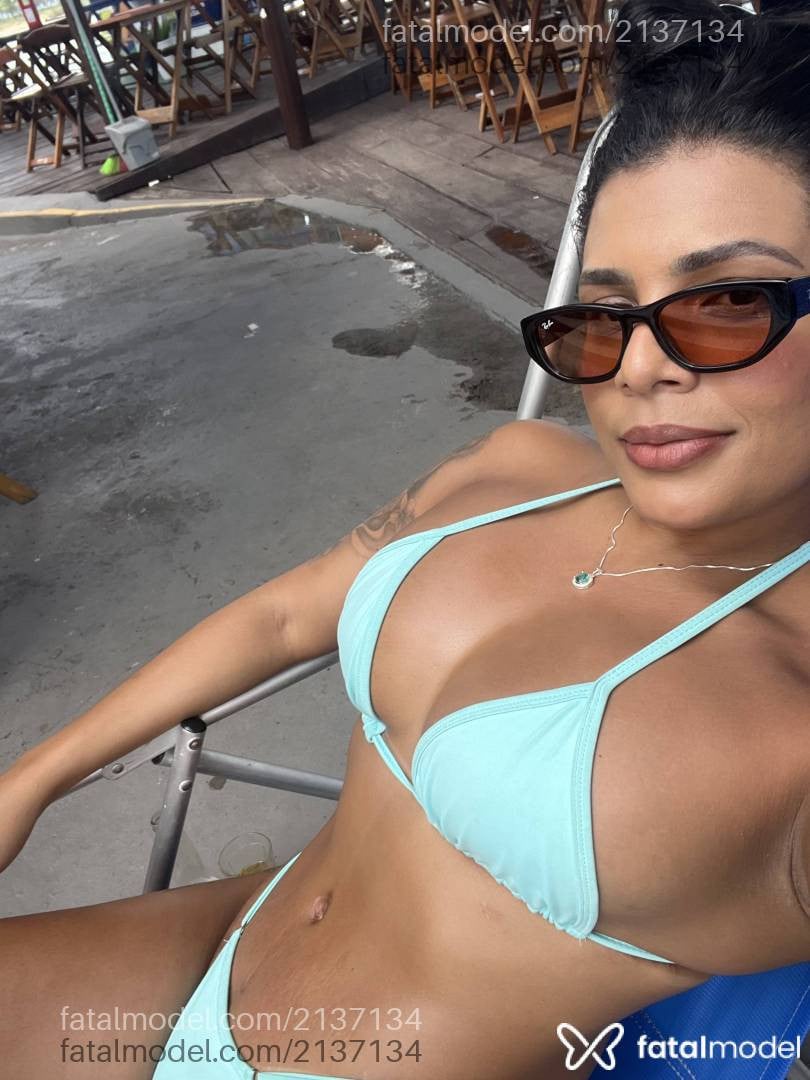 Acompanhante mulher com cabelo castanho de olhos pretos em Recife - Manu Padilha