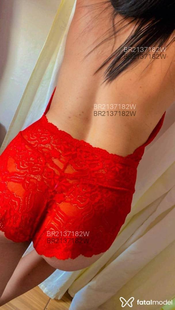 Acompanhante mulher morena (o) de olhos pretos em Medianeira - Isadora