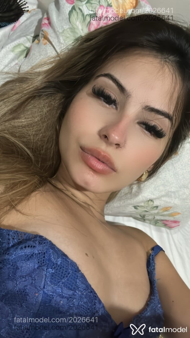 Acompanhante mulher loira (o) de olhos castanhos em Fortaleza - Lari Escobar