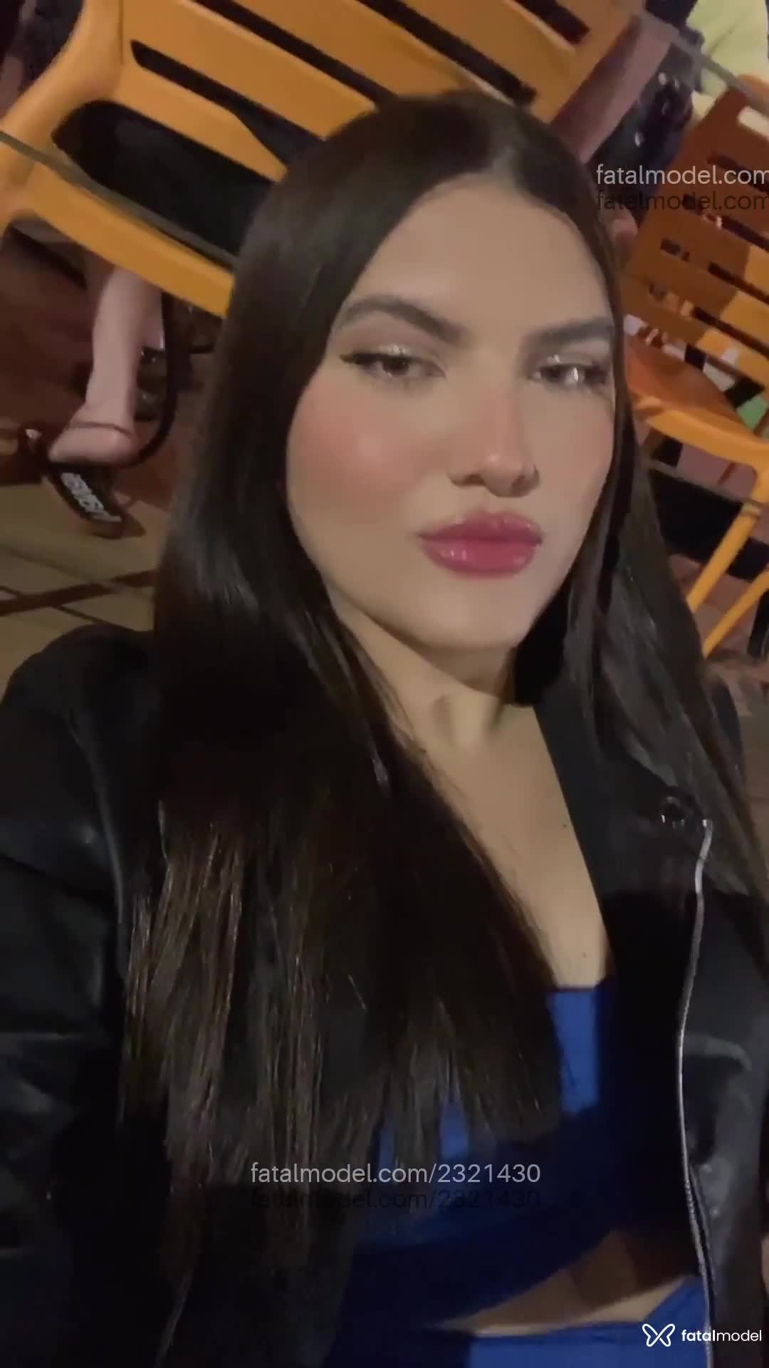Acompanhante mulher trans com cabelo castanho de olhos mel em Brasília - Nayra