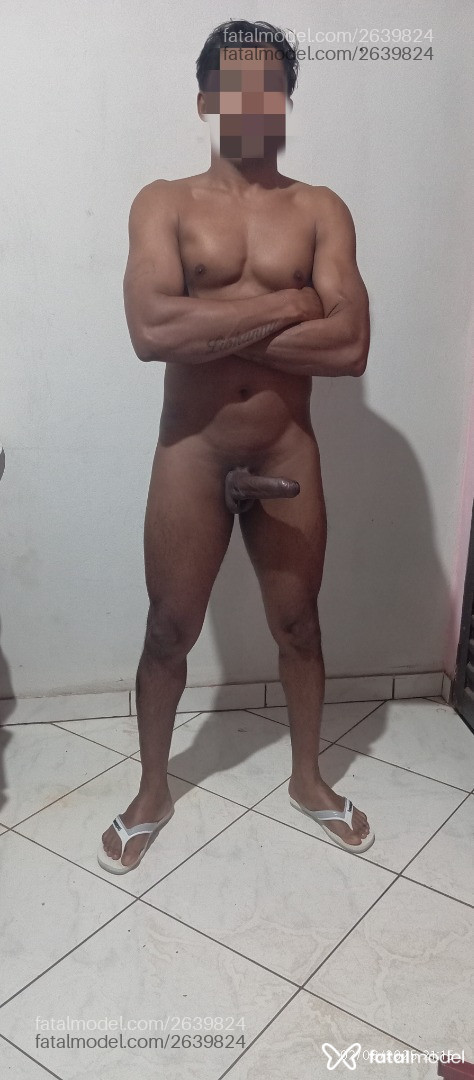 Acompanhante homem morena (o) de olhos pretos em Araguaína - Aaaa