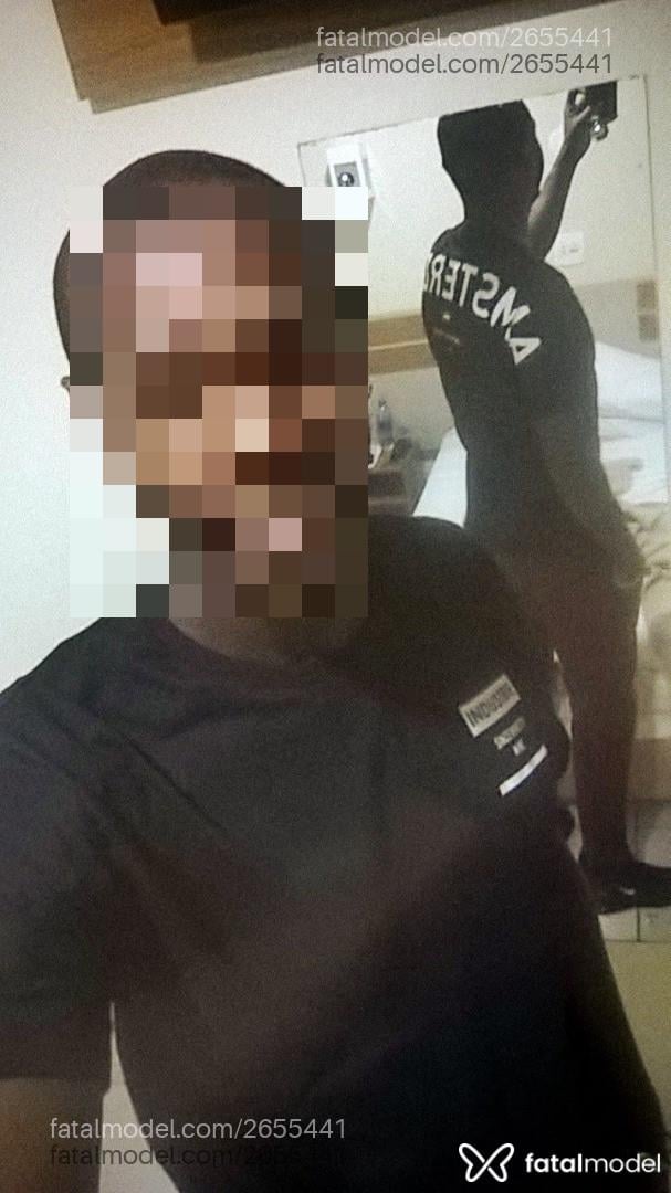 Acompanhante homem com cabelo colorido de olhos pretos em Barretos Acompanhante homem com cabelo colorido de olhos pretos em Barretos - Preto