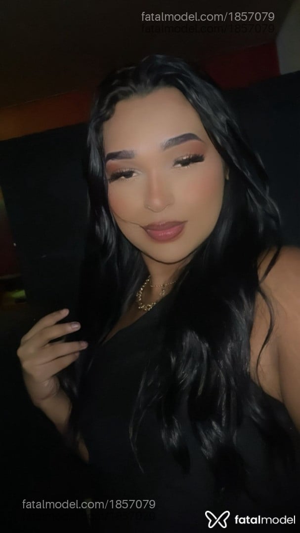 Acompanhante mulher trans morena (o) de olhos castanhos em Sapezal - Mirelly Garcia