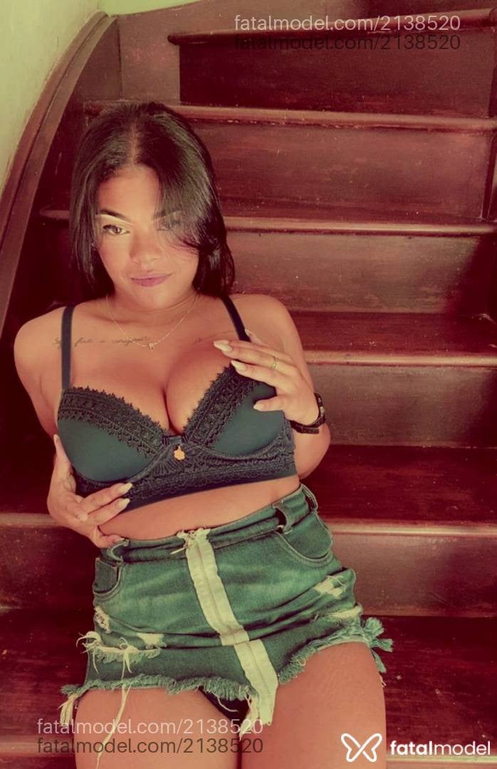 Acompanhante mulher morena (o) de olhos castanhos em Jundiaí Acompanhante mulher morena (o) de olhos castanhos em Jundiaí - Regiane Oliver
