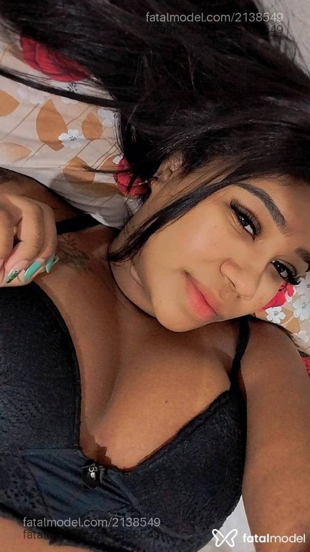 Acompanhante mulher morena (o) de olhos pretos - Nicole