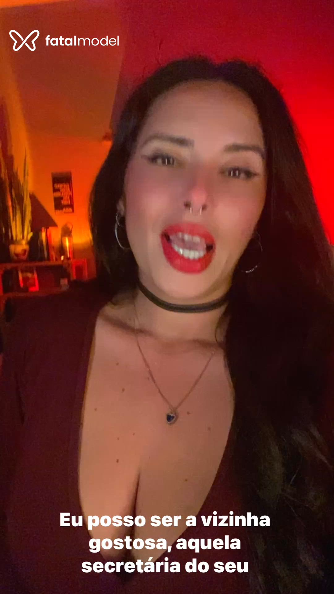 Acompanhante mulher com cabelo castanho de olhos castanhos - Almalivre