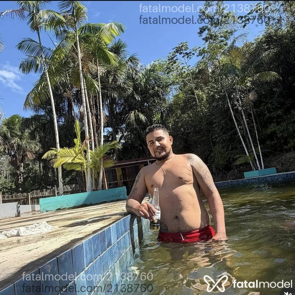 Acompanhante homem morena (o) de olhos castanhos - Mister Hilário