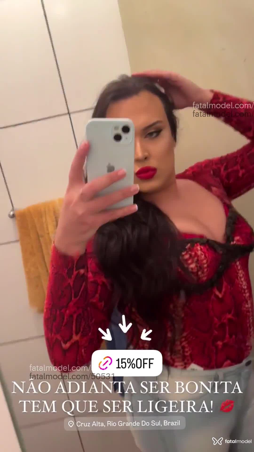 Acompanhante mulher trans com cabelo castanho de olhos verdes em Cruz Alta Acompanhante mulher trans com cabelo castanho de olhos verdes em Cruz Alta - DIANA PRINCE