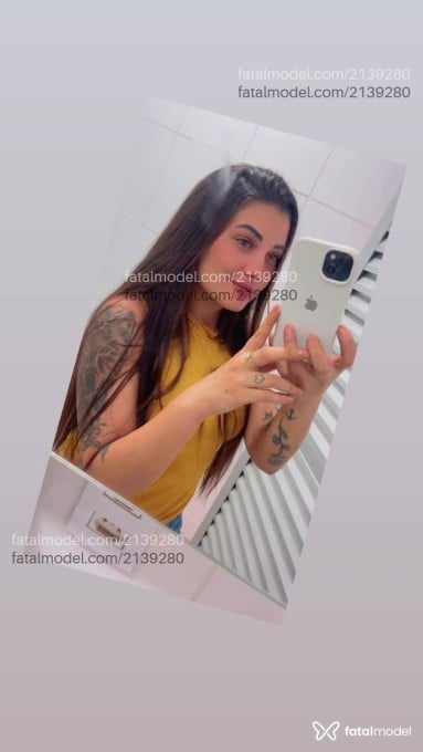 Acompanhante mulher com cabelo castanho de olhos castanhos - Ana Clara