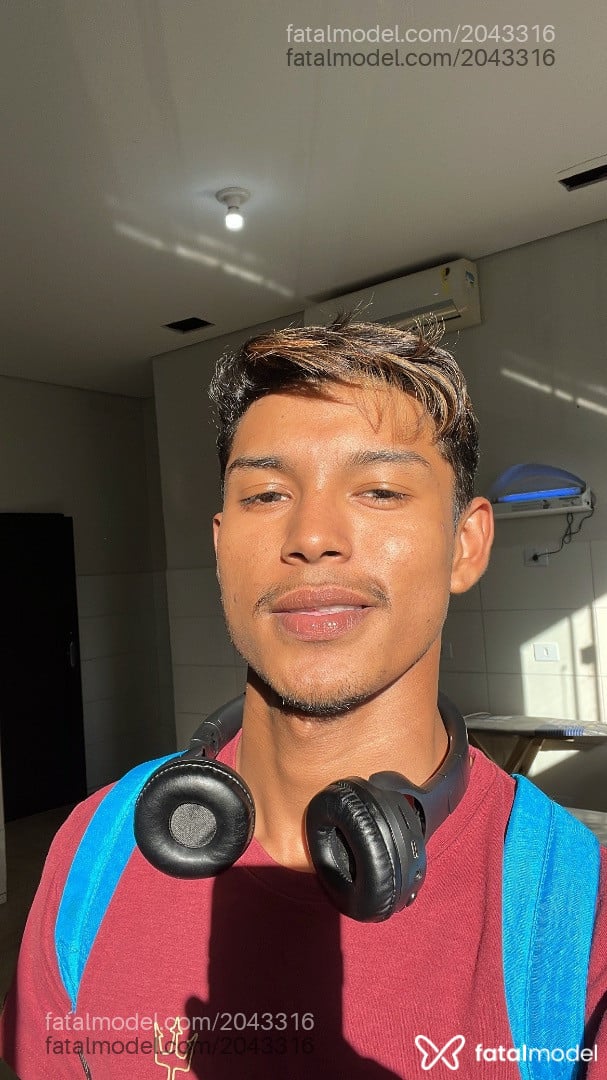 Acompanhante homem morena (o) de olhos pretos em Goiânia - Josyvaldo