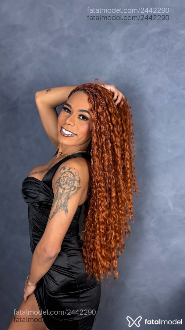 Acompanhante mulher trans ruiva (o) de olhos castanhos em São Paulo - Laraa