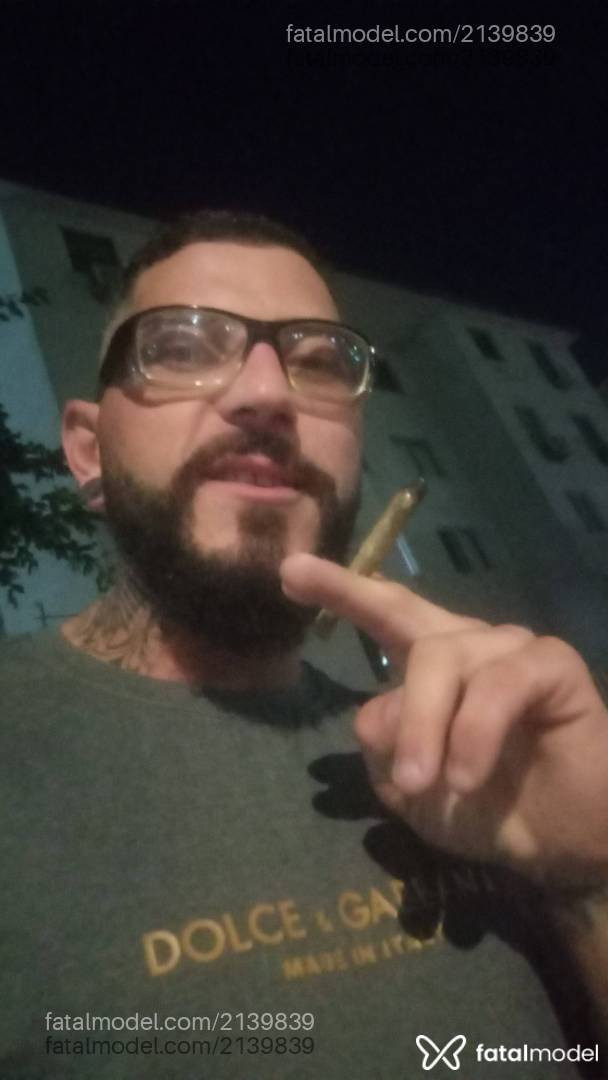 Acompanhante homem com cabelo castanho de olhos castanhos em Pelotas - Guilherme
