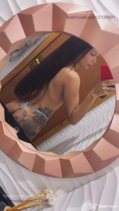 Acompanhante mulher com cabelo castanho de olhos castanhos em Balneário Camboriú - Melissa