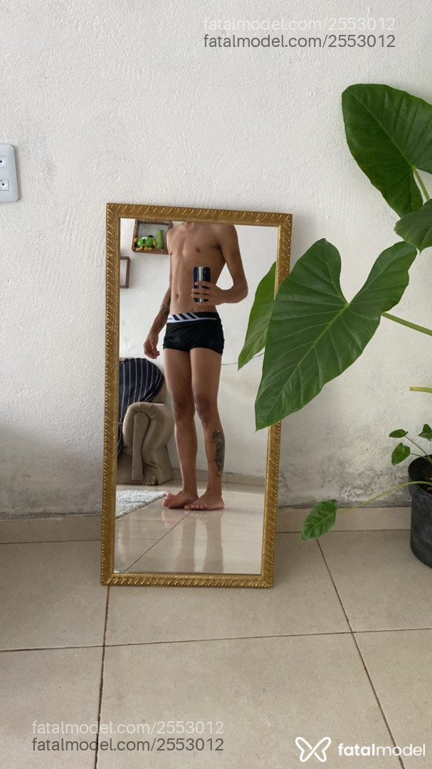Acompanhante homem morena (o) de olhos castanhos em Virtual - Jorge Carvalho