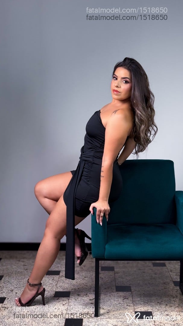 Acompanhante mulher loira (o) de olhos castanhos em Indaiatuba - Nicolle schutz