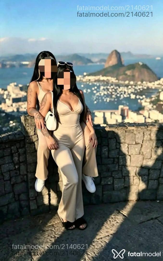 Acompanhante mulher com cabelo castanho de olhos mel - Bella Campos