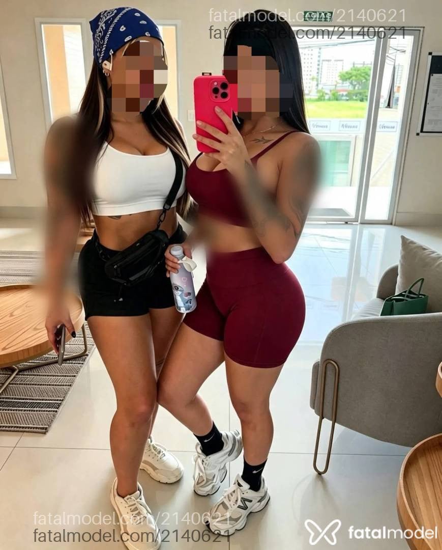 Acompanhante mulher com cabelo castanho de olhos mel - Bella Campos