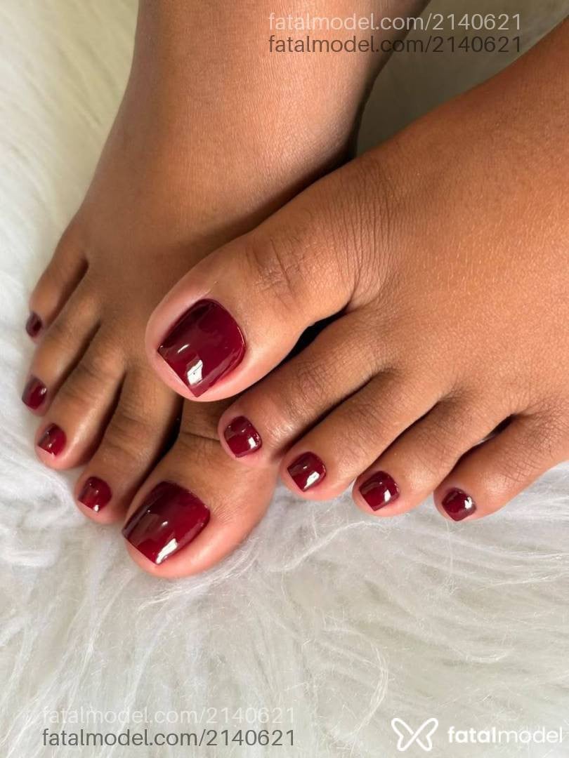 Acompanhante mulher com cabelo castanho de olhos cinza - Bella Campos