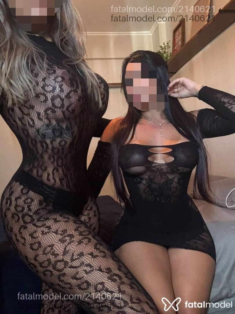 Acompanhante mulher com cabelo castanho de olhos cinza - Bella Campos